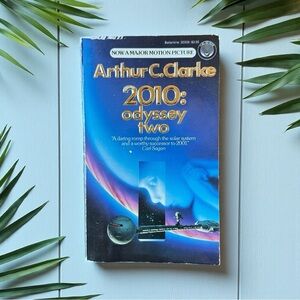 Arthur C. Clarke – 2010: Odyssey Two (1984 Paperback, Movie Tie-In Edition)